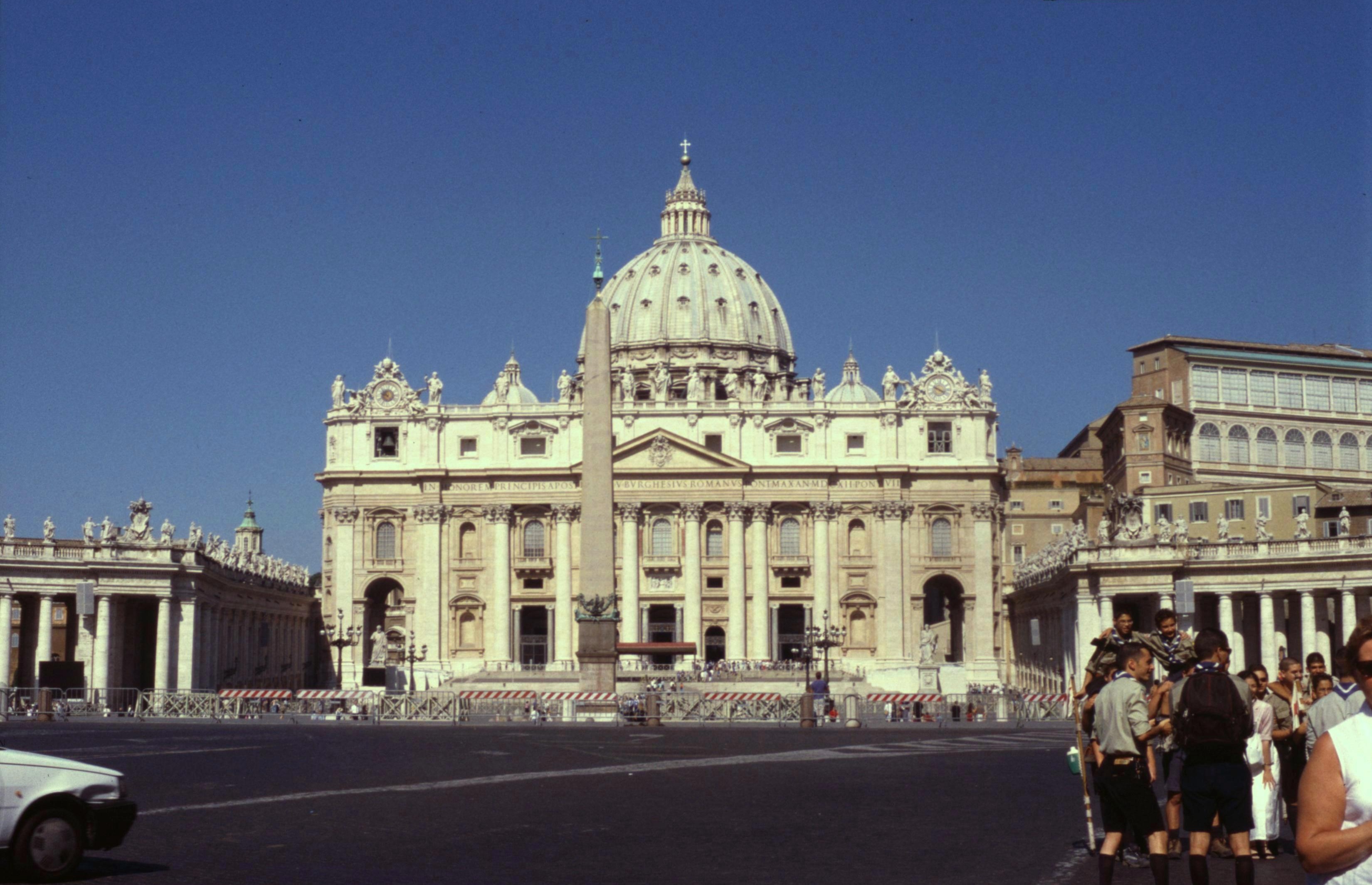 Israël Silvestre : Veuë de la place et de l'Eglise de St Piere et du Palais du Pape appellé le Vatican.